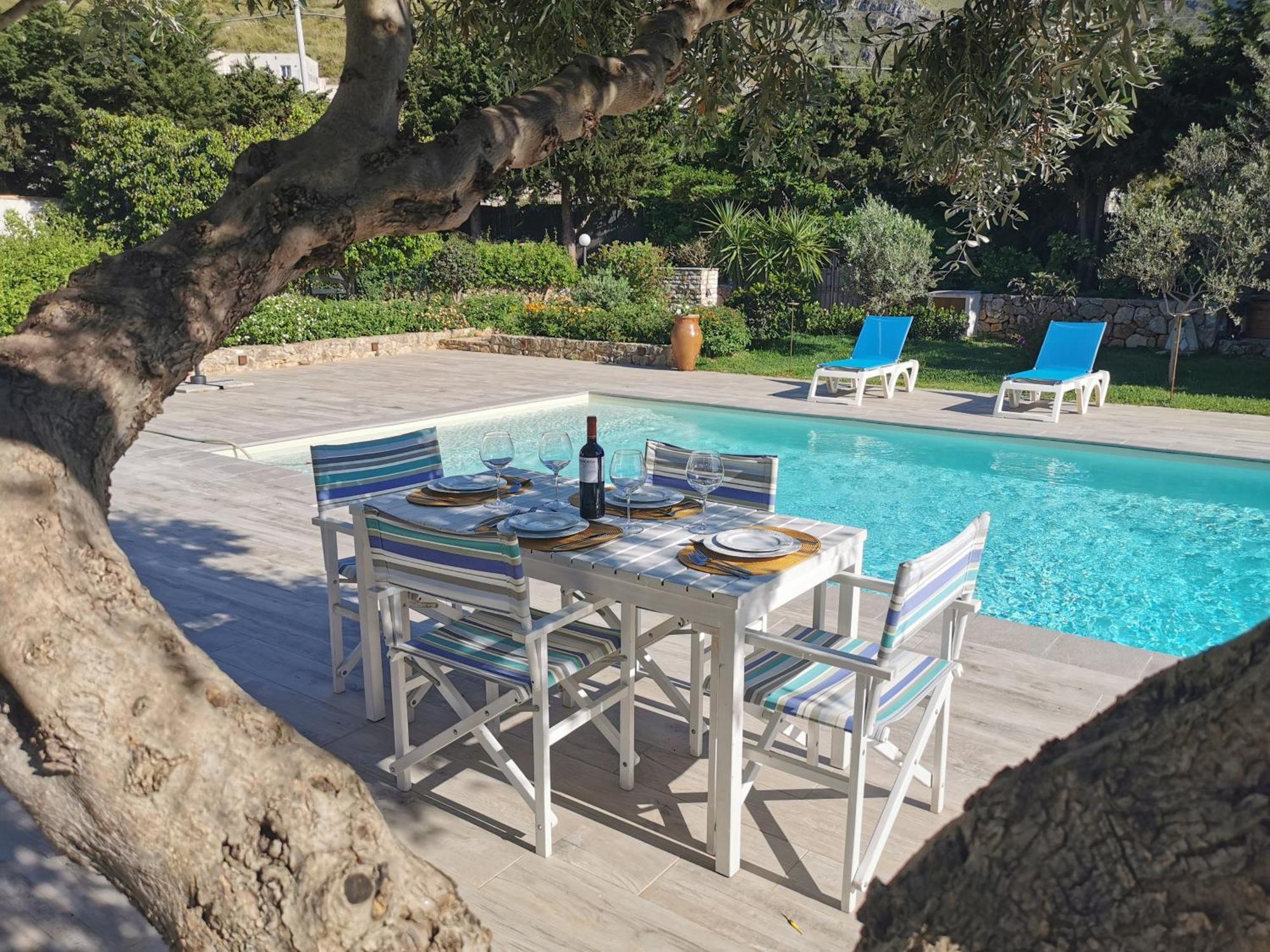 Villa Hibiscus Castellammare del Golfo Eksteriør bilde